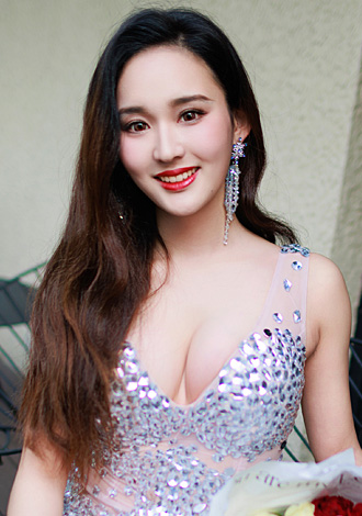 Gorgeous profiles pictures: Jia from Kunshan, member from China